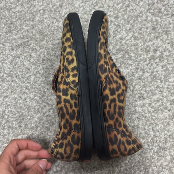 Vans Leopard Cheetah LowPro Sneakers Lace Up Women’s sz 6 Shoes Men’s 4.5 black - Picture 5 of 5